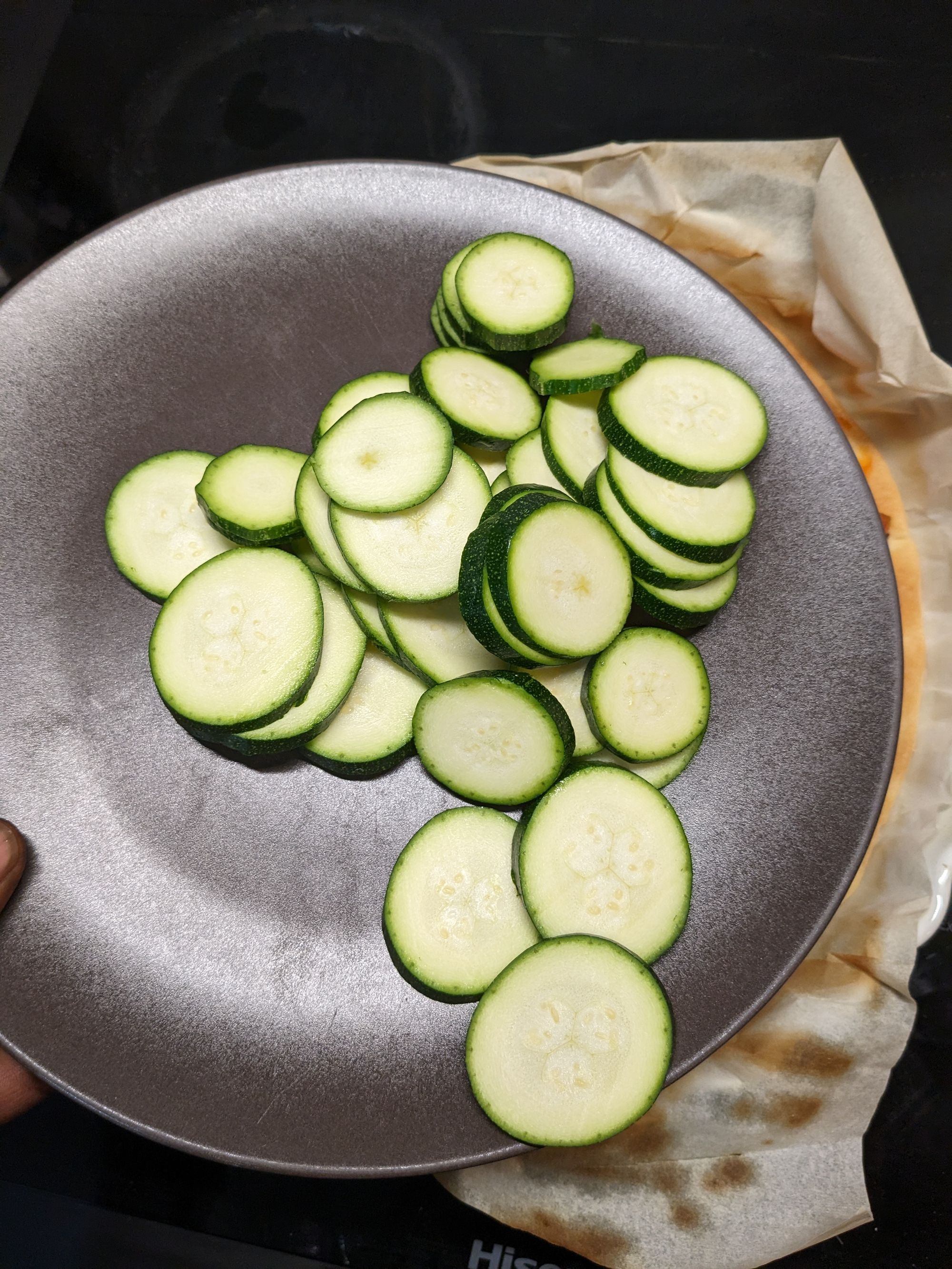 Tarte à la tomate et aux courgettes au pavé de brebis